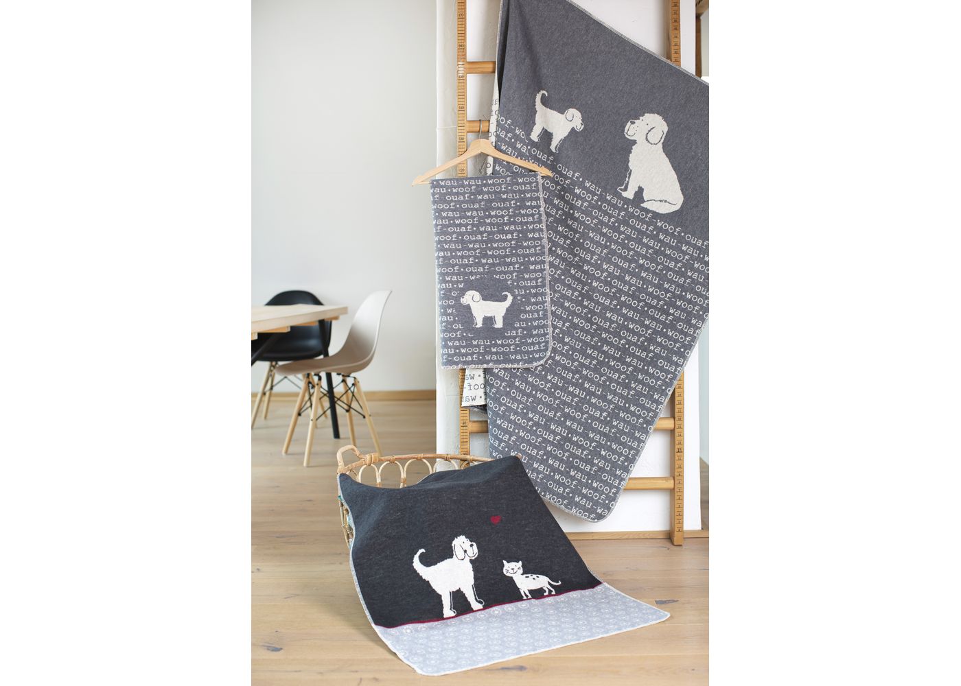 Decke Hund und Katze1