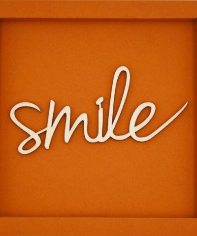 Holzschrift im Karton / Smile