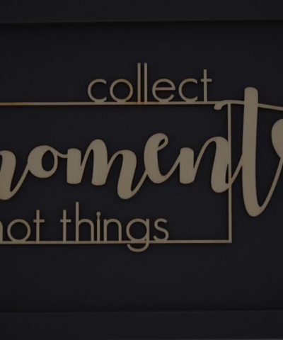 Holzschrift im Karton / Collect Moments...